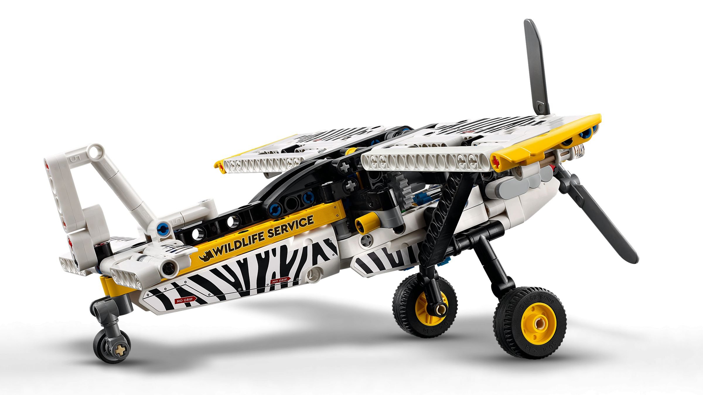 LEGO_42198_WEB_SEC02_NOBG